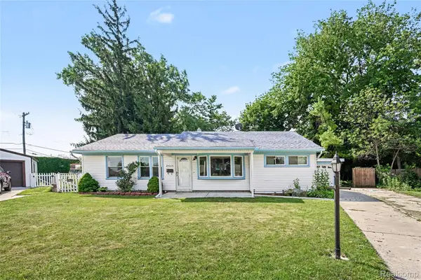 29655 Winter Court, GardenCity, MI 48135