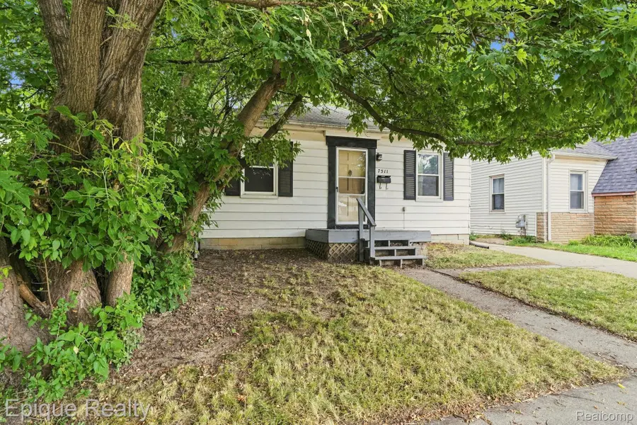 7511 Meadow Avenue, Warren, MI 48091 - #3