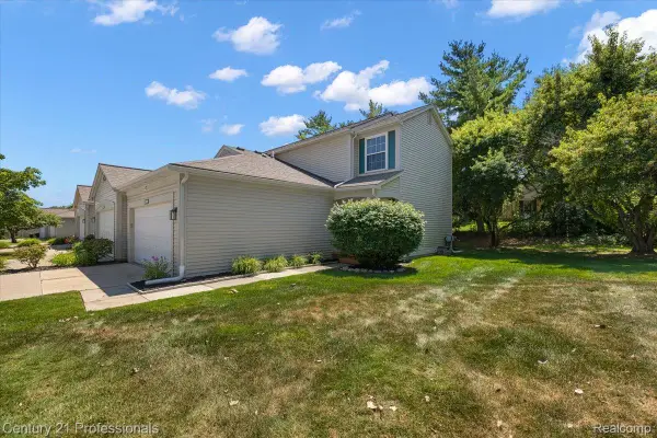 3149 Megan Drive, Waterford, MI 48328