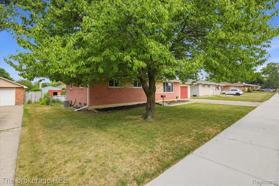 5388 Durwood Drive, Swartz Creek, MI 48473 - #3