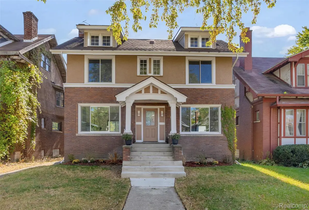 154 McLean Mclean Street, Highland Park, MI 48203 - #1