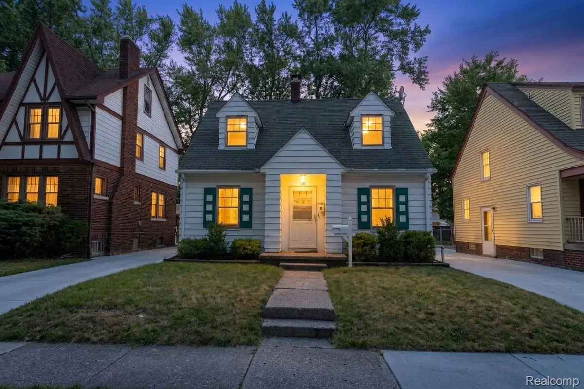 131 Dwight Avenue, Pontiac, MI 48341 - #1