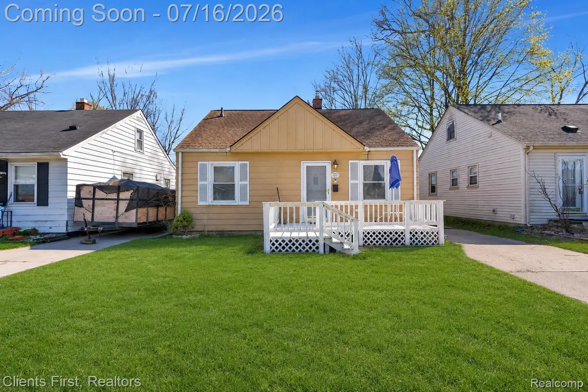 24047 Stanford Street, Dearborn Heights, MI 48125 - #1