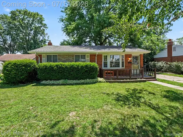32205 John Hauk Street, GardenCity, MI 48135