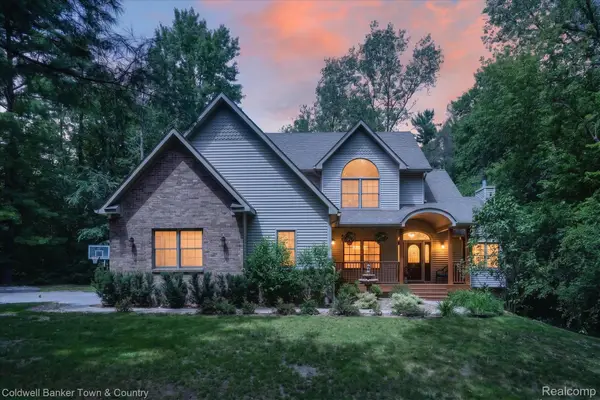 3217 Pineview Trail, Howell, MI 48843