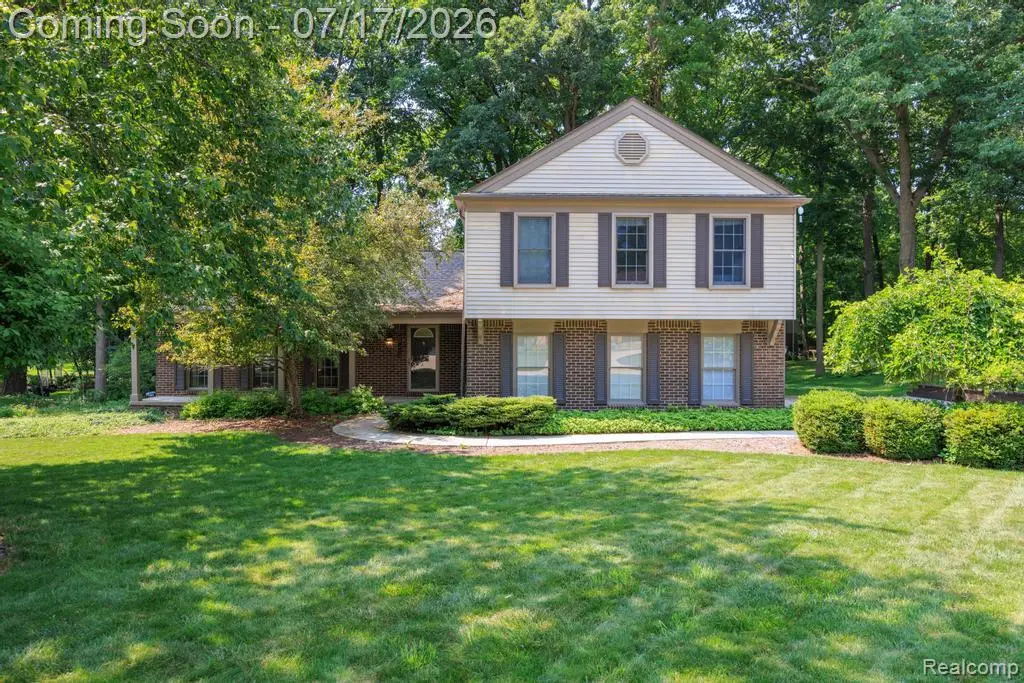 1648 Kilburn Road N, Rochester Hills, MI 48306 - #1