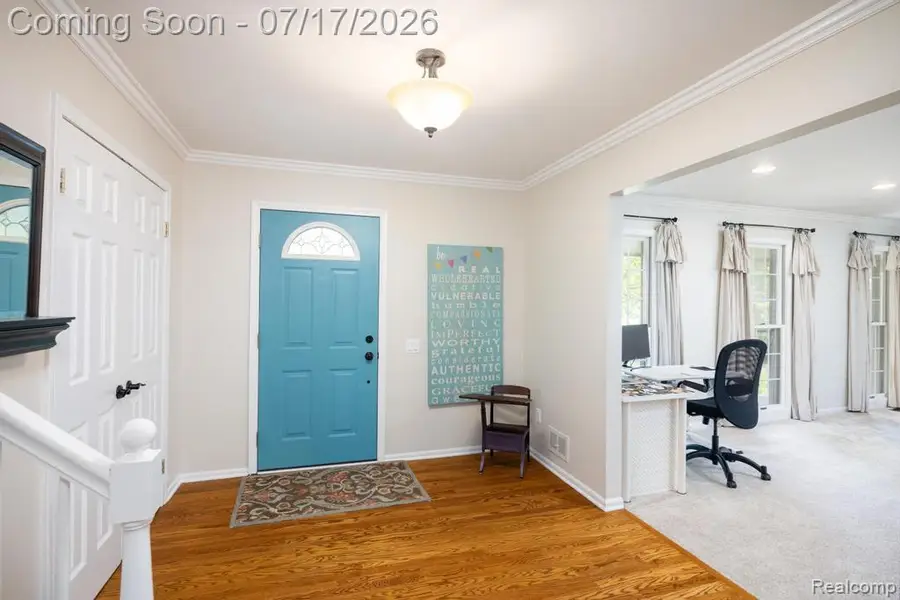 1648 Kilburn Road N, Rochester Hills, MI 48306 - #2