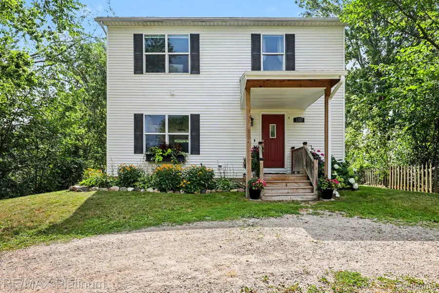 2327 Hammerslea Road, Orion, MI 48359 - #2