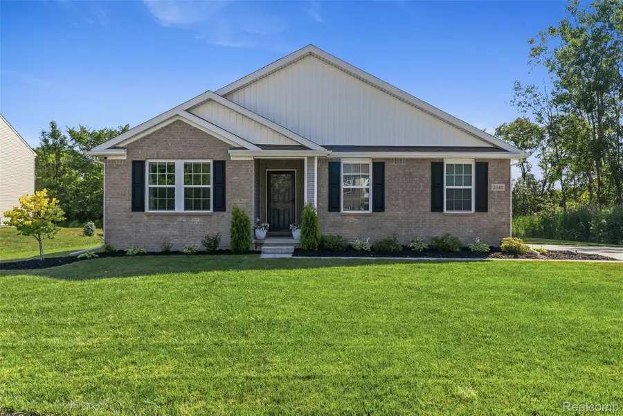 2340 Scenic Hollow Drive, Grand Blanc, MI 48439 - #3