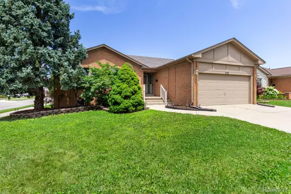 590 Saint John Street, Wyandotte, MI 48192