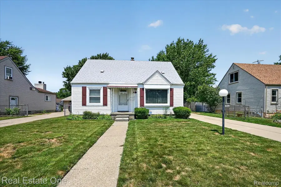 28662 Sheridan Street, Garden City, MI 48135 - #2