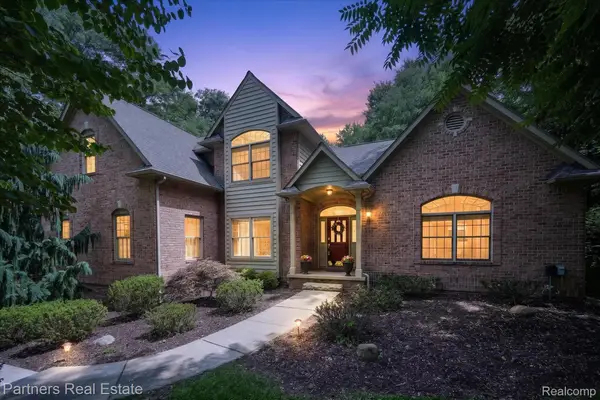 5935 Winans View Court, Pinckney, MI 48169
