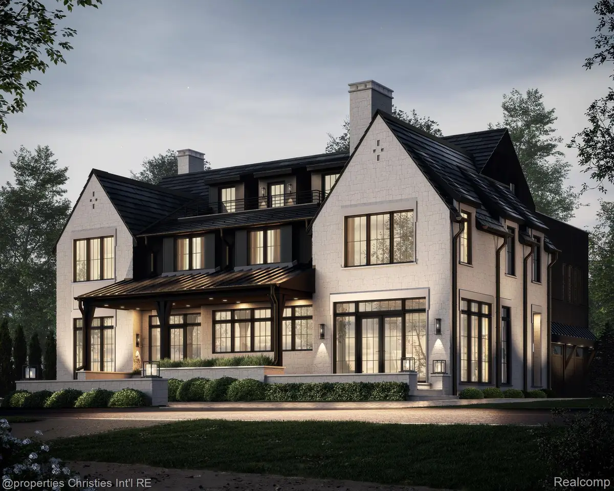 592 Lakeside Dr, Birmingham, MI 48009 - #1