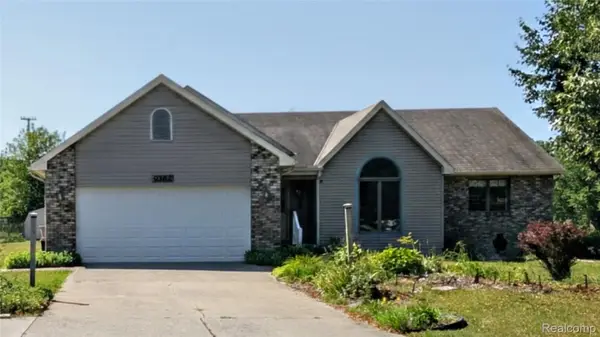 9362 Bennett Lake Road, Fenton, MI 48430