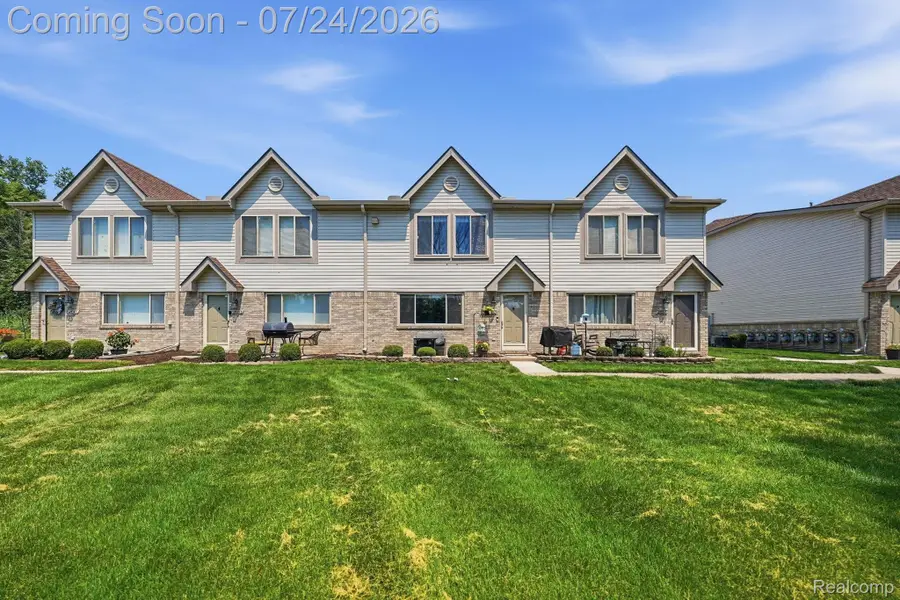 29375 Maurice Court, Chesterfield, MI 48047 - #2