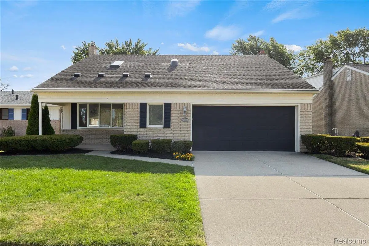 28550 Malvina Drive, Warren, MI 48088 - #1