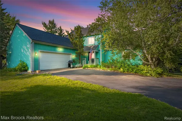4622 Fleck Drive, Hartland, MI 48430