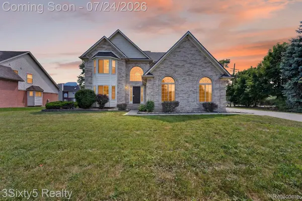 32953 Groat Boulevard, Rockwood, MI 48173