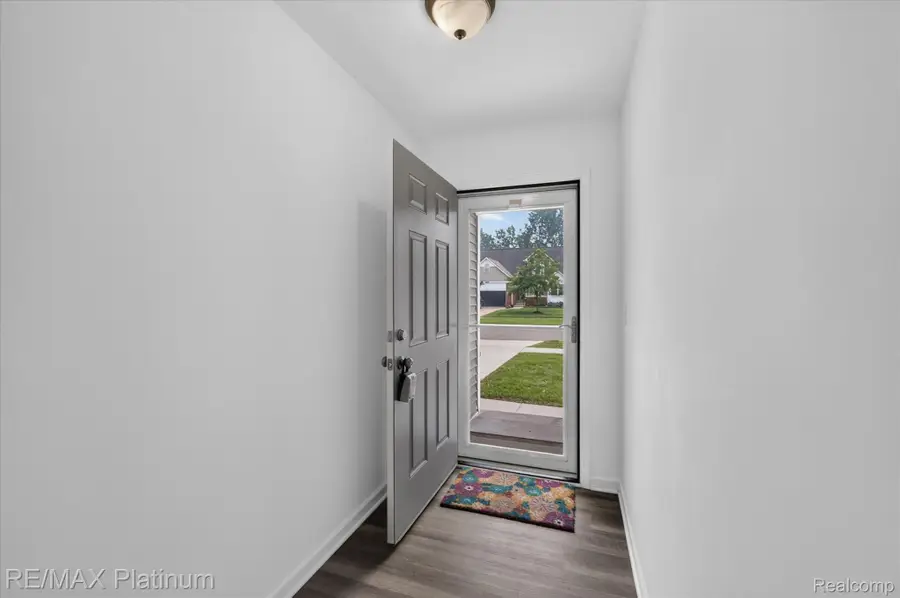 10324 Swan Lake Circle, Ypsilanti, MI 48197 - #3