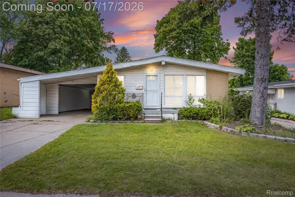 1271 Featherstone Road, Pontiac, MI 48342