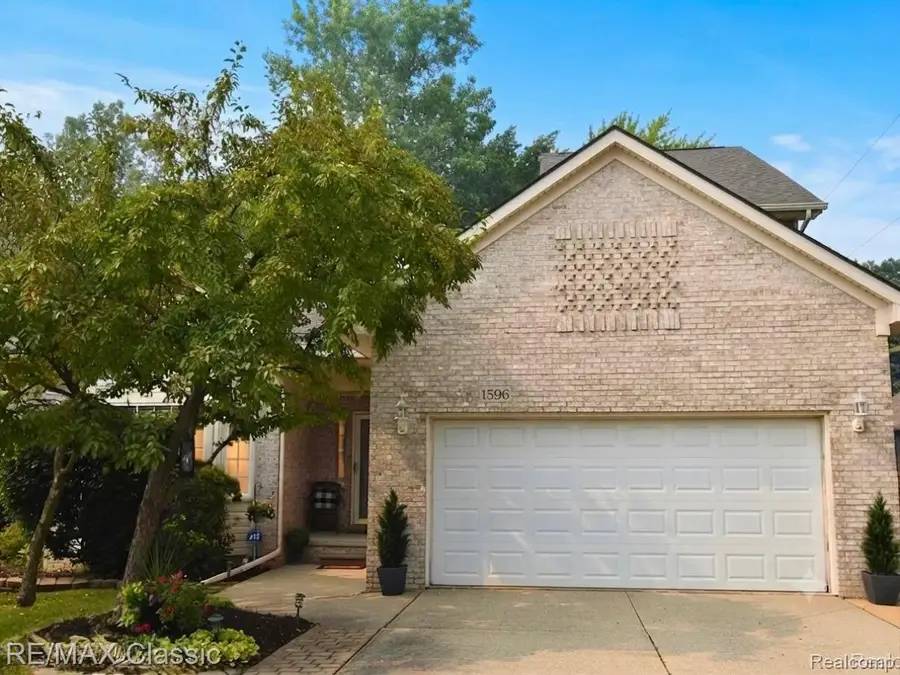 1596 Alsdorf Avenue, Rochester Hills, MI 48309 - #2