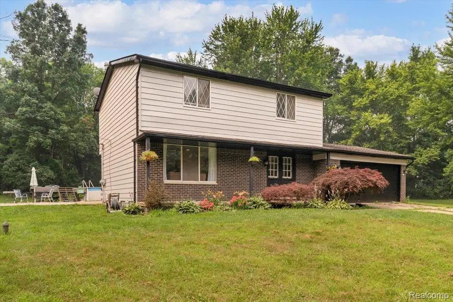 2700 N Hickory Lane, Oxford, MI 48371 - #3