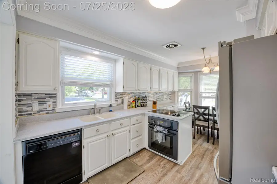 3100 Edgewood Street, Dearborn, MI 48124 - #2