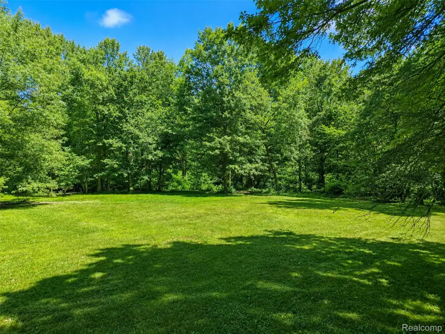 28966 Sibley Road, Romulus, MI 48174 - #2