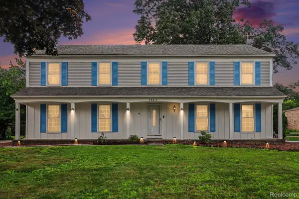 35810 Fredericksburg Road, Farmington, MI 48331