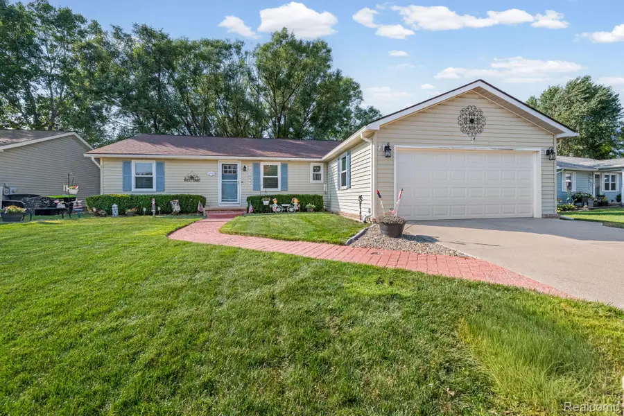 21699 Brookside North Drive, Macomb, MI 48044 - #3