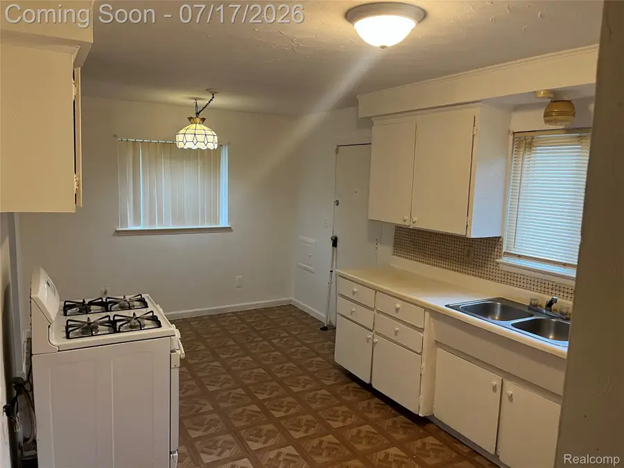 20206 Griggs Street, Detroit, MI 48221 - #2
