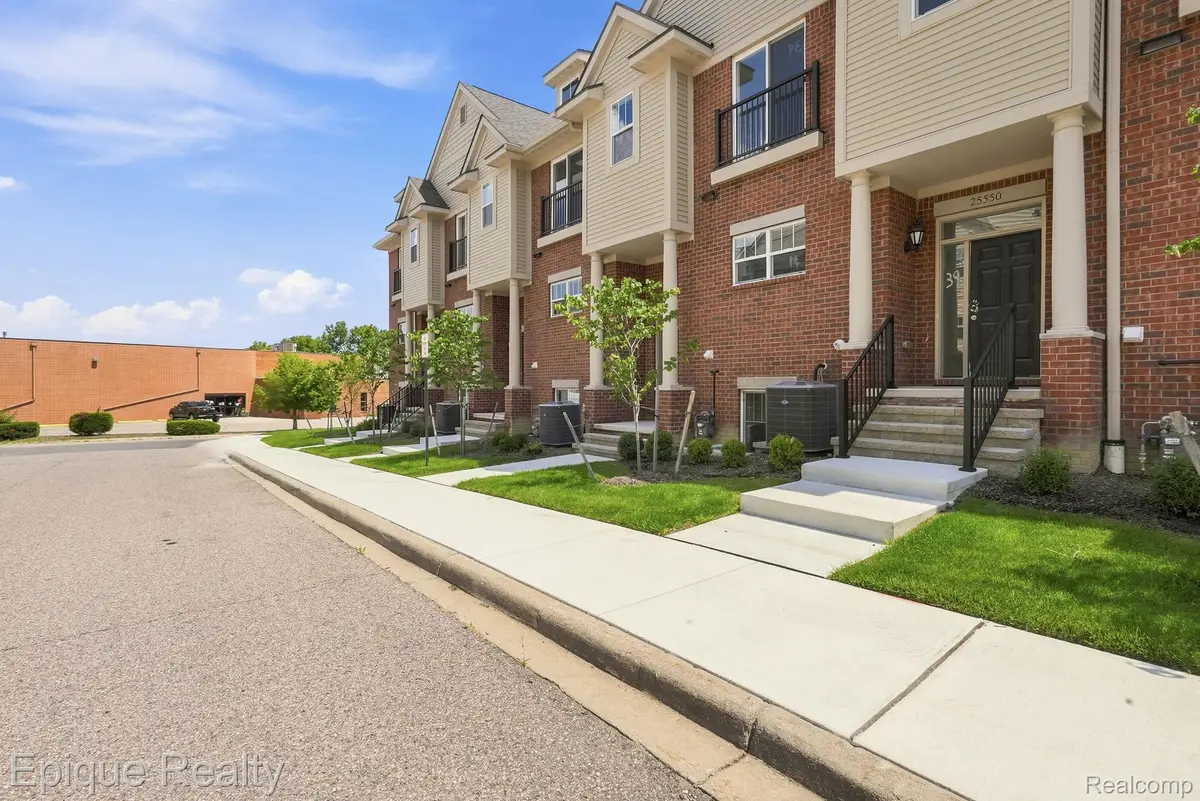 25550 Grandview Lane #39, Novi, MI 48375 - #1