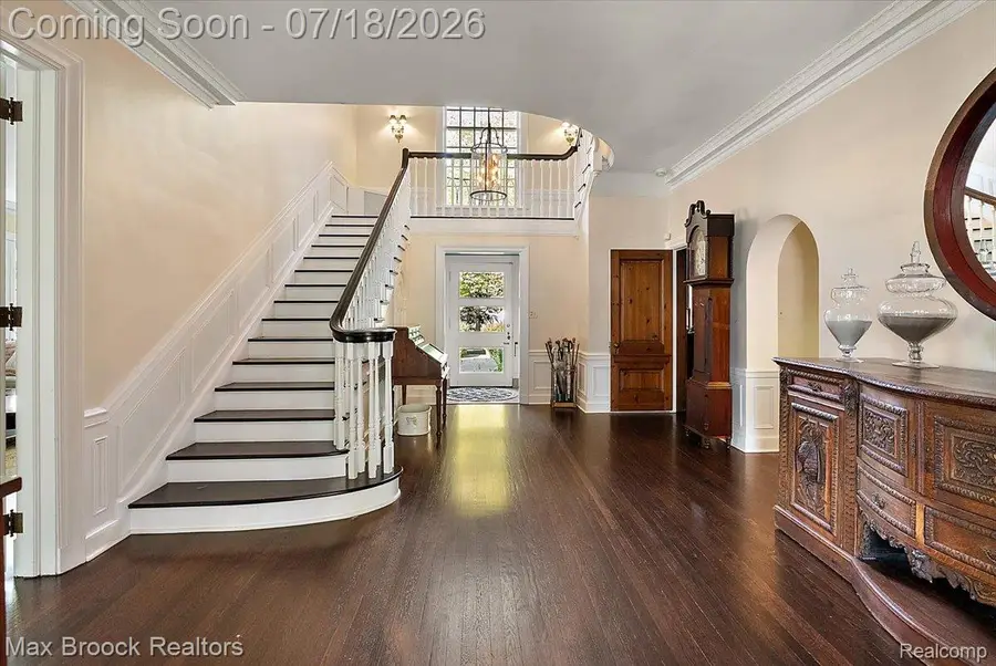 294 Lincoln Road, Grosse Pointe, MI 48230 - #3
