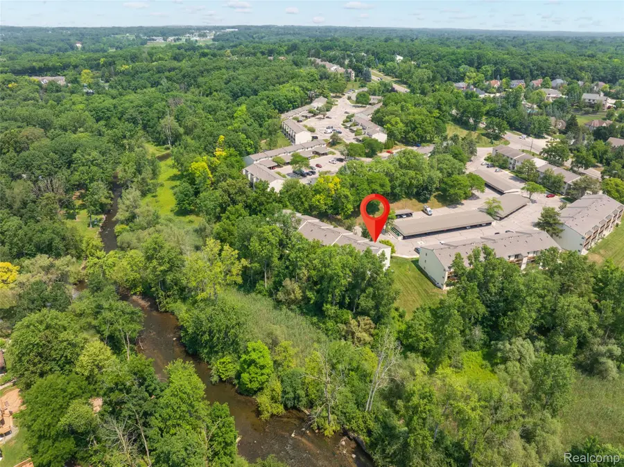 1693 Riverside Drive #3, Rochester Hills, MI 48309 - #2