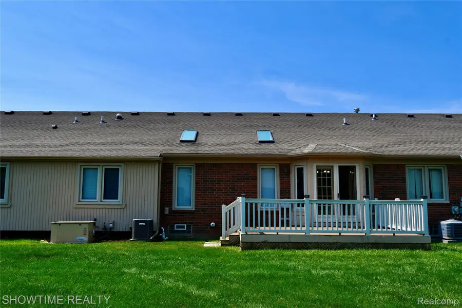 19017 Marisa Drive, Clinton Township, MI 48038 - #3