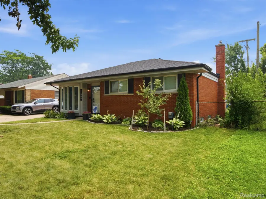 15222 Elderwood Street, Roseville, MI 48066 - #2