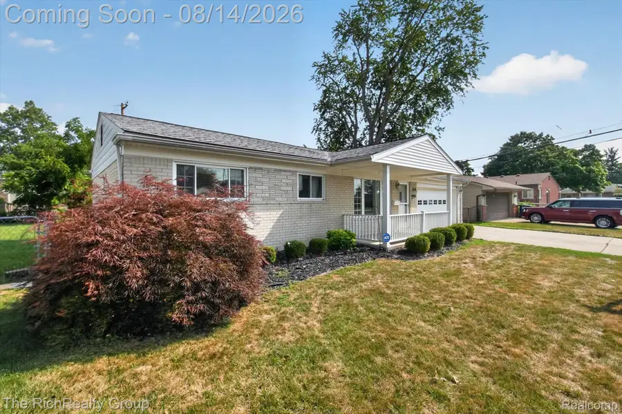 33670 Lacrosse Street, Westland, MI 48185 - #2