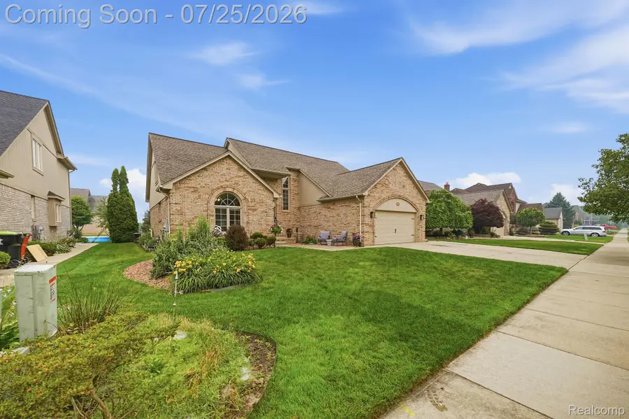 54049 Carnation Drive, Macomb, MI 48042 - #2
