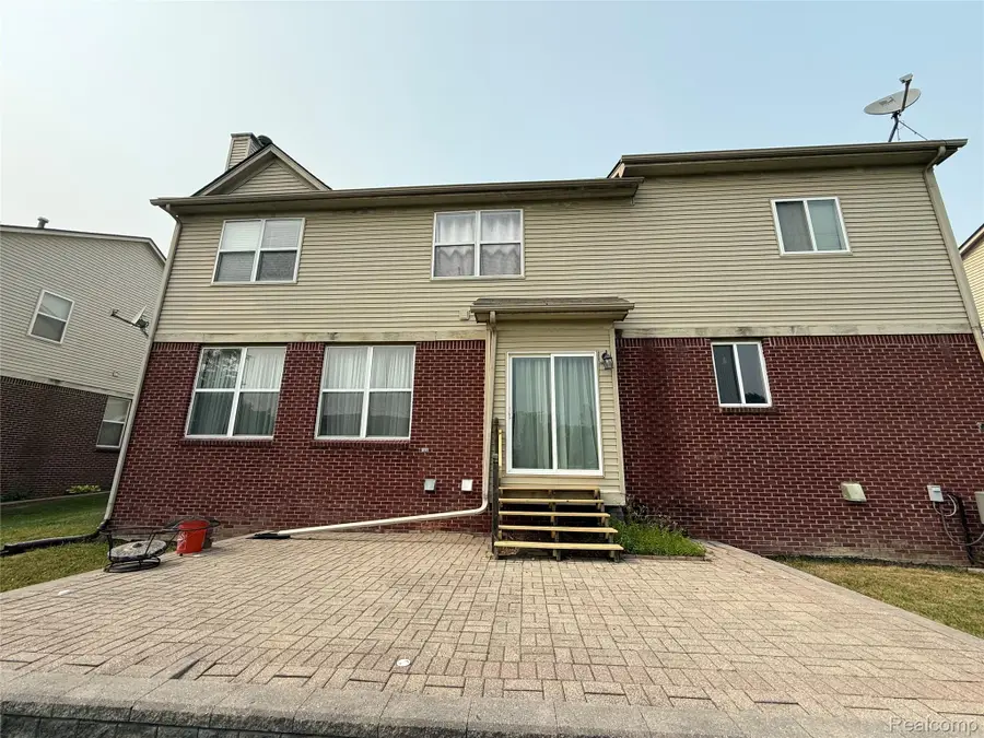 15584 Timbers Edge Drive, Clinton Township, MI 48035 - #3