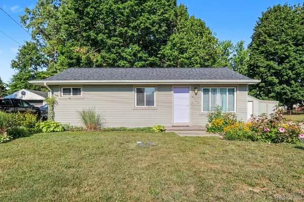 4160 Bristolwood Drive, Flint, MI 48507