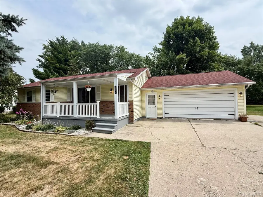 6030 E Hill Road, Grand Blanc, MI 48439 - #3