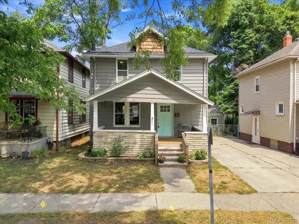 231 E Saratoga Street, Ferndale, MI 48220
