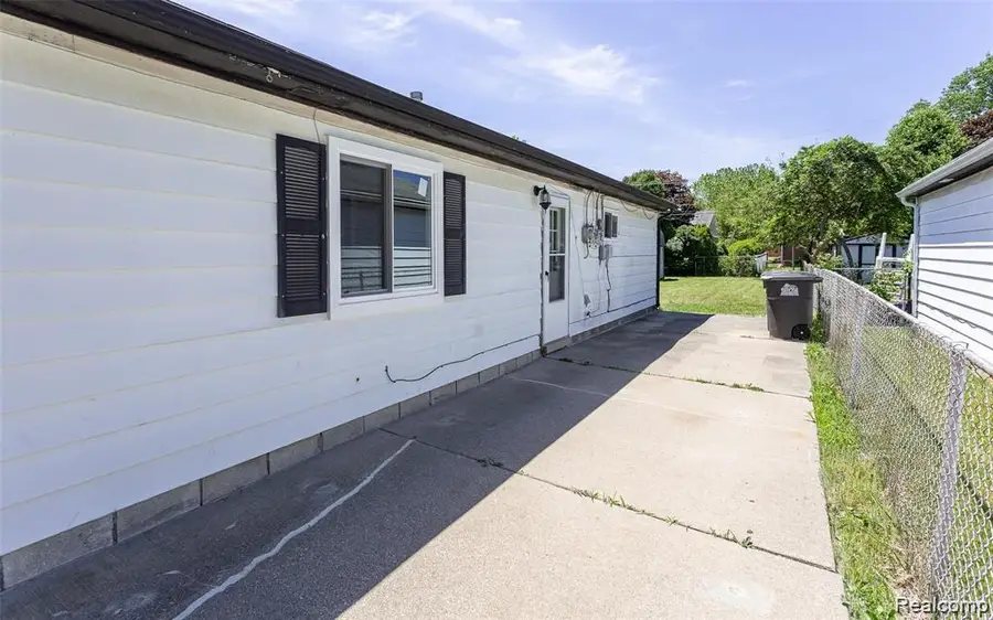 14390 Gage Street, Taylor, MI 48180 - #3
