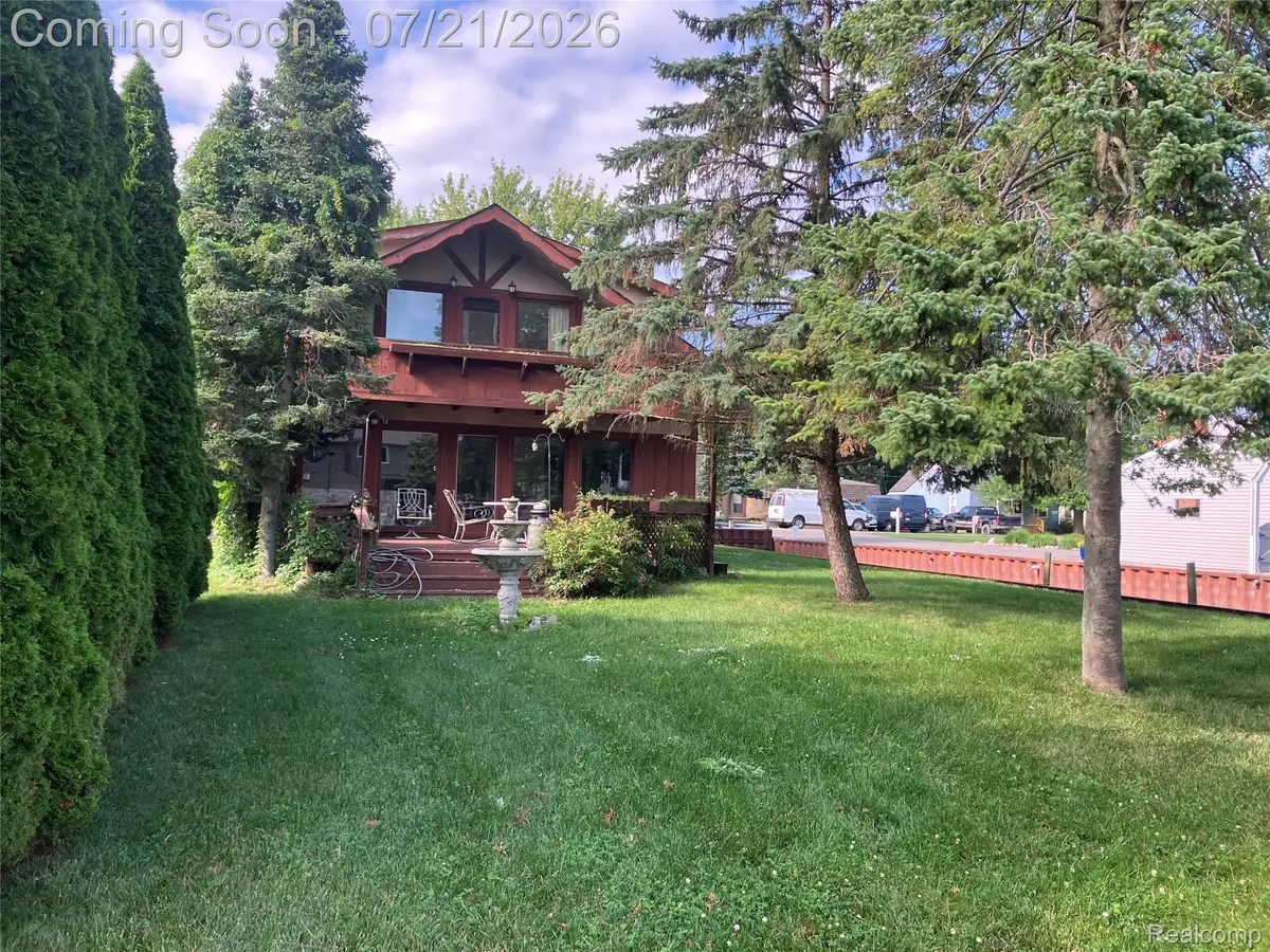 35754 Schmid Drive, New Baltimore, MI 48047 - #1