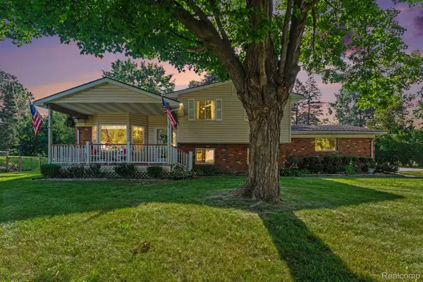 7370 Perry Lake Road, Clarkston, MI 48348