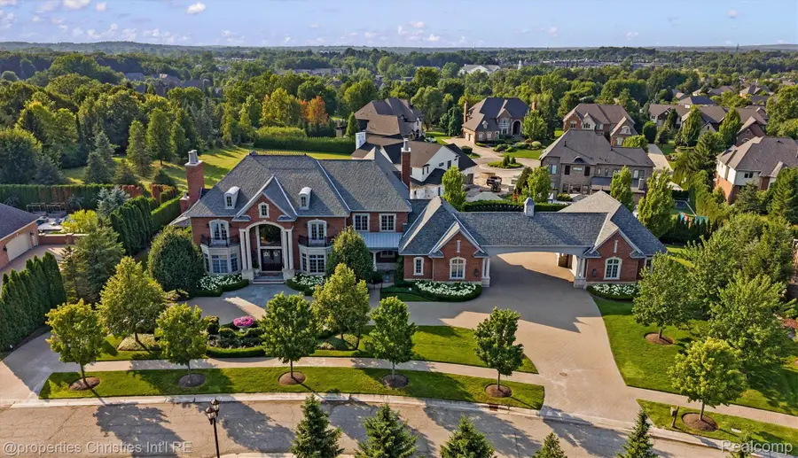 2902 Addison Circle S, Rochester, MI 48306 - #3