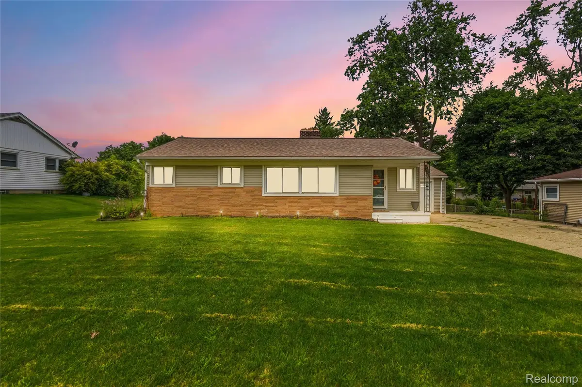3403 Ardreth Drive, Waterford, MI 48329 - #1