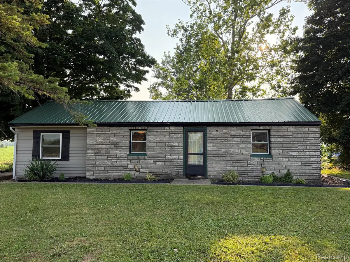 7601 W Us Highway 223, Adrian, MI 49221 - #1