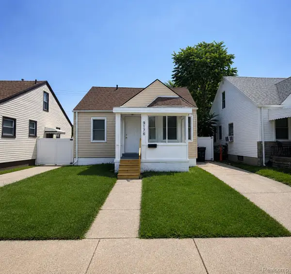 9176 Winthrop Street, Detroit, MI 48228