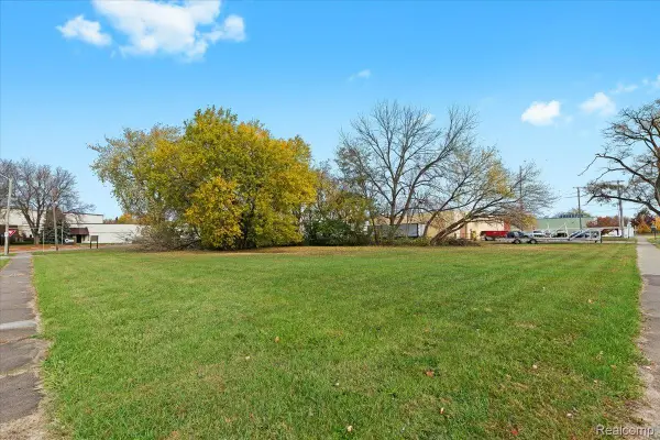 522 Central Avenue, Wyandotte, MI 48192